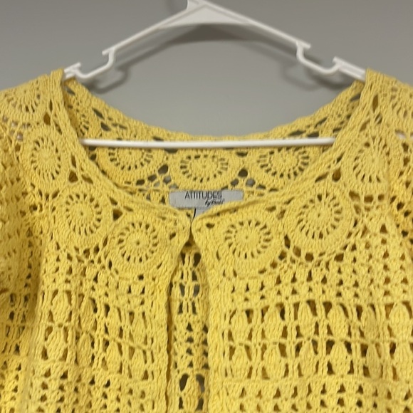 Super cute!  Attitudes by Renee yellow knitted sweater, Small, knitted patterns - Picture 5 of 8